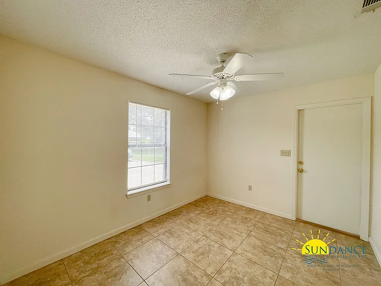 816 Lark St #8 — Photo 5
