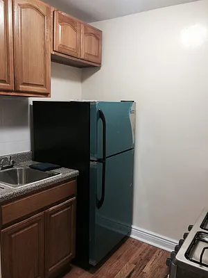 Rented by BRICK & GALO REALTY CORP | media 8