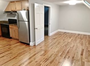 15 Oakland St #3, Salem, MA 01970