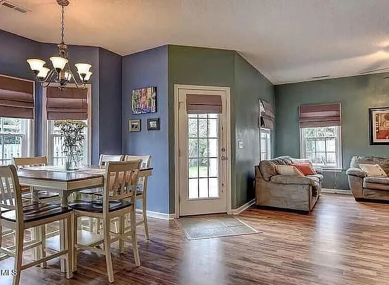8657 Orchard Loop Rd NE — Photo 3