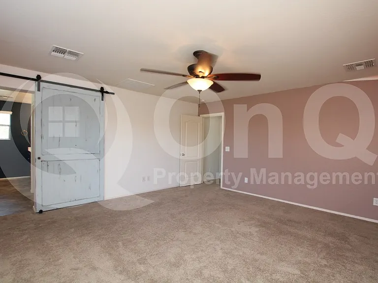 3464 E Carla Vista Dr — Photo 8