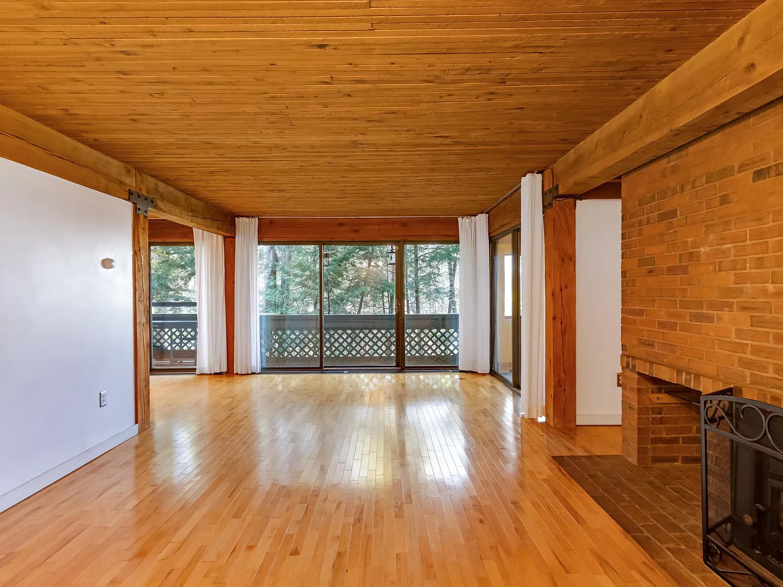2 bed, 1614 sqft, $3,250 — Photo 4