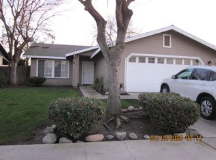 469 Buttonwood Ave, Tulare, CA 93274