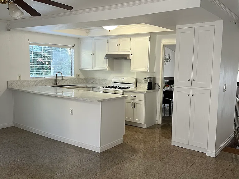 3438 Avocado Hill Way — Photo 8