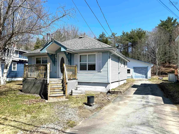 61 Hillside Rd, Brooklyn, NS B0J 1H0