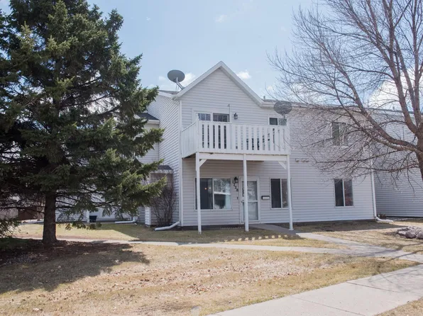 1728 27th Ave S, Fargo, ND 58103
