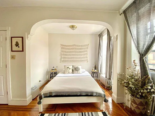 Rented by Corcoran | media 32