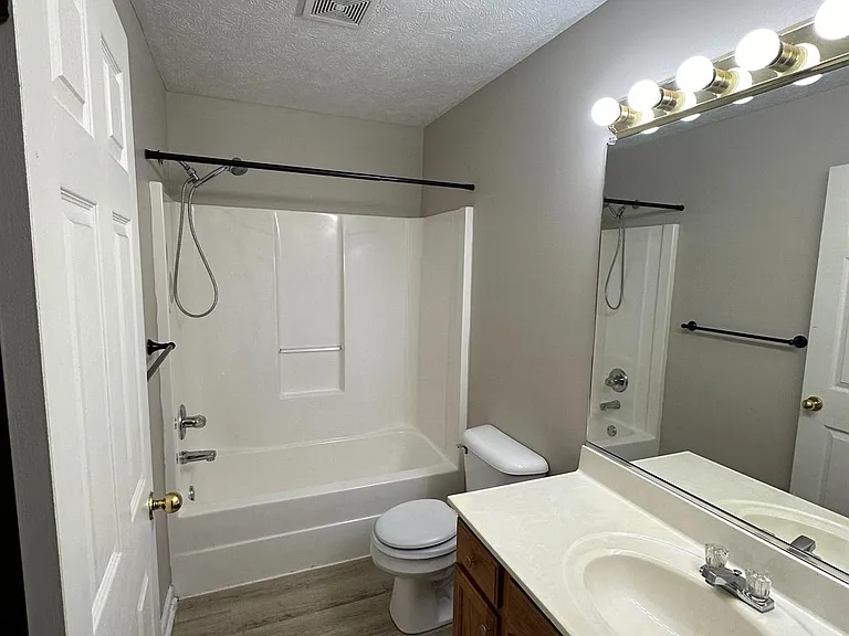 3102 Auburn Rd — Photo 12
