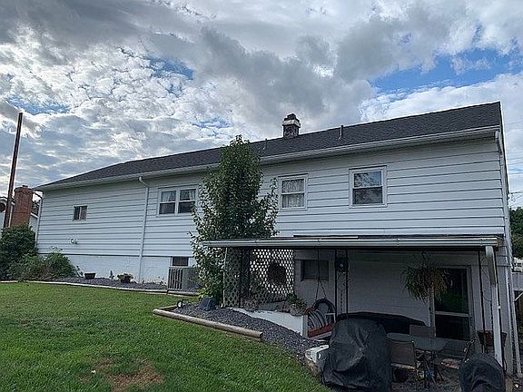 4th image of 1614 Crestmont Cir