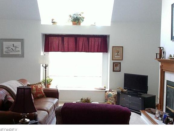 4th image of 865 Heath Ln