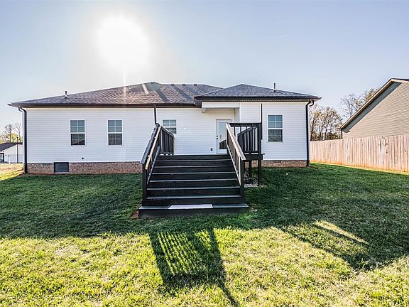 4th image of 3100 Laredo Dr