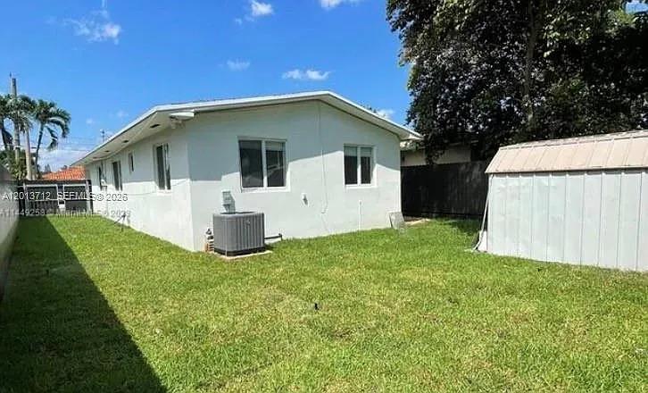 6820 SW 13th Ter — Photo 26