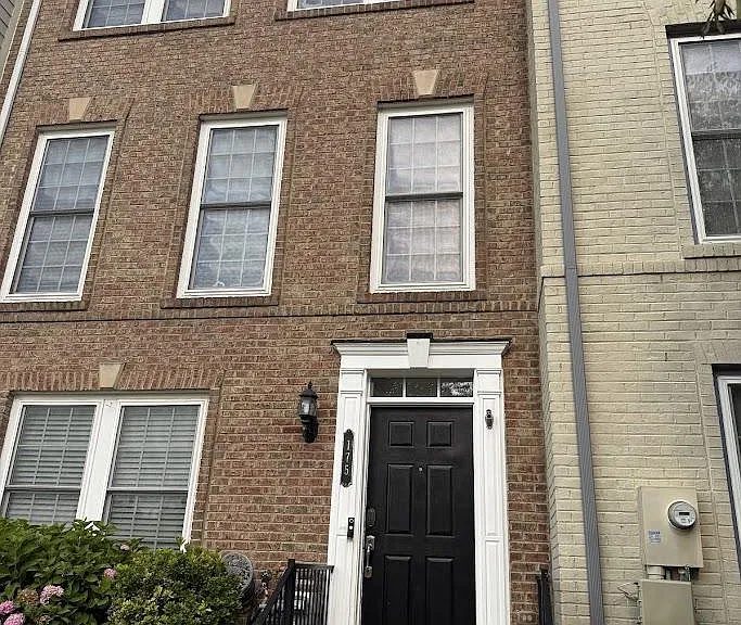 175 Great Laurel Sq SE — Photo 3