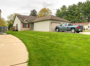 1105 Wilbur St, Watertown, WI 53098