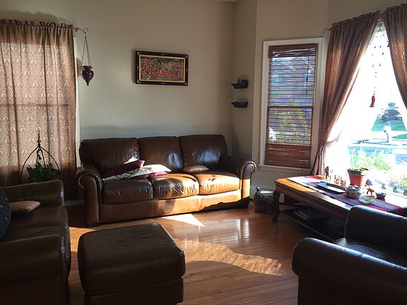 Spacious living room