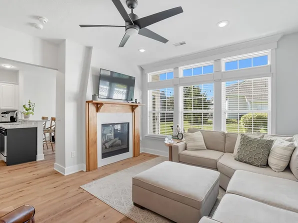 5049 Dinard Way, Columbus, OH 43221