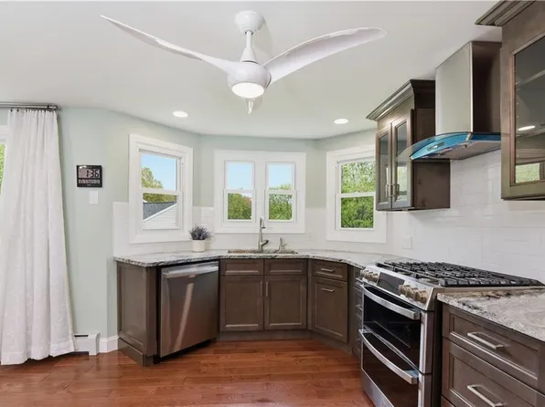 38 Stone Trl #C, North Providence, RI 02904
