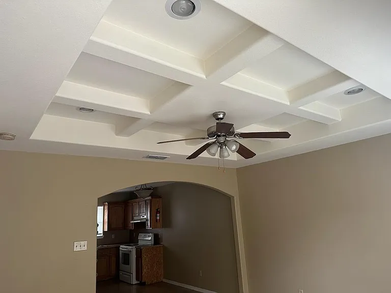 807 W Emerald Dr #D — Photo 3