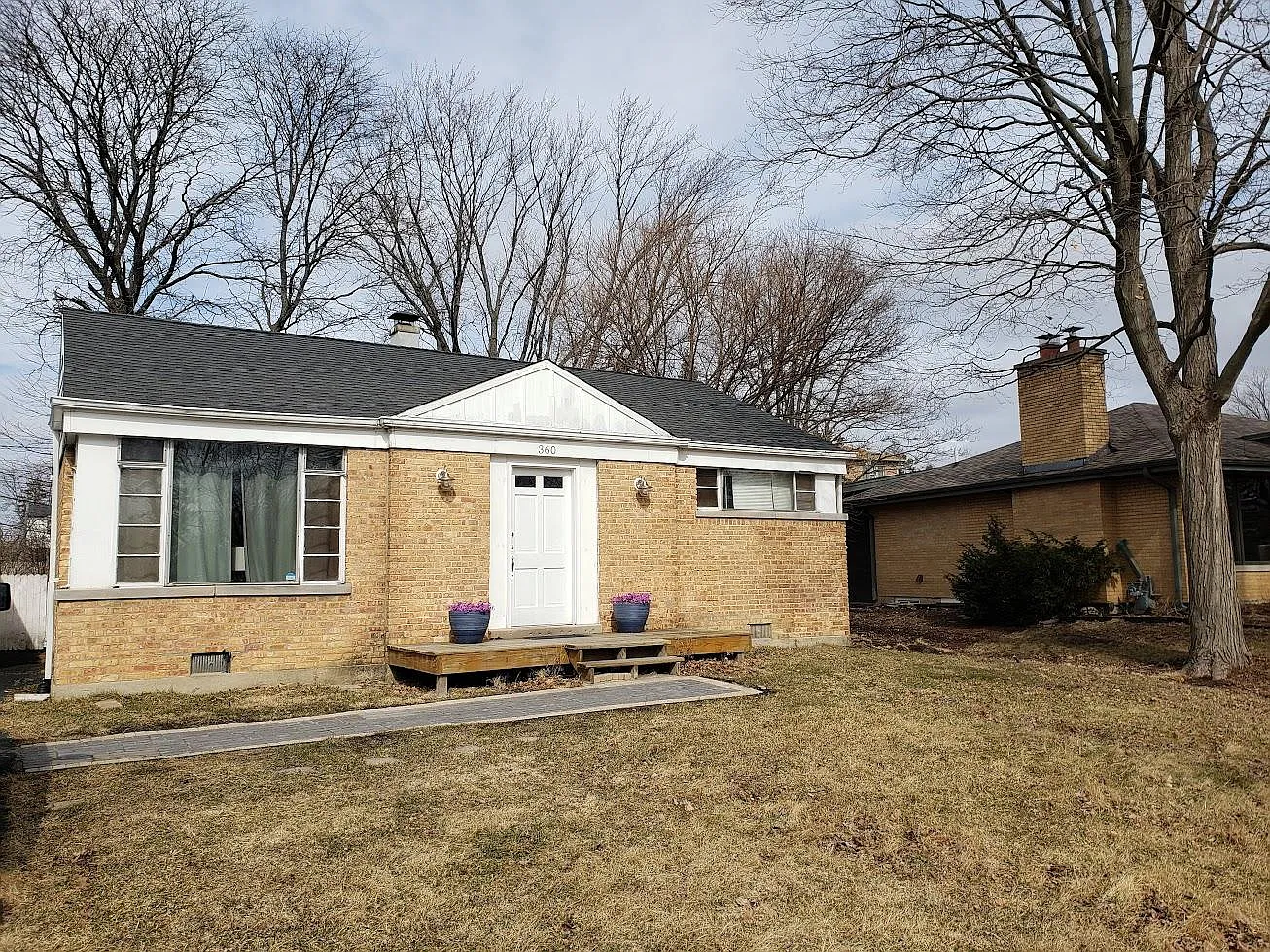 17W360 Halsey Rd photo 1
