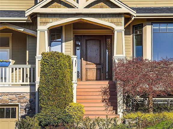 5th image of 4750 44th Ave NE
