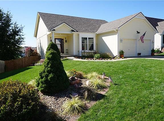 2nd image of 1404 River Run Dr