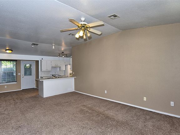 4th image of 115 W McKinley Ave