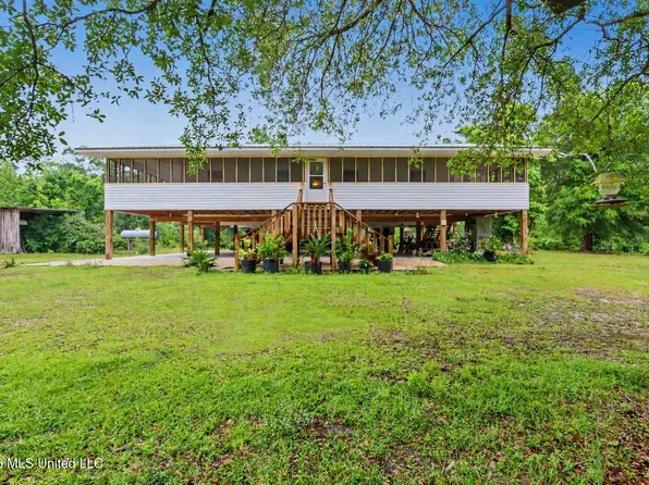4219 Merrill Rd, Lucedale, MS 39452