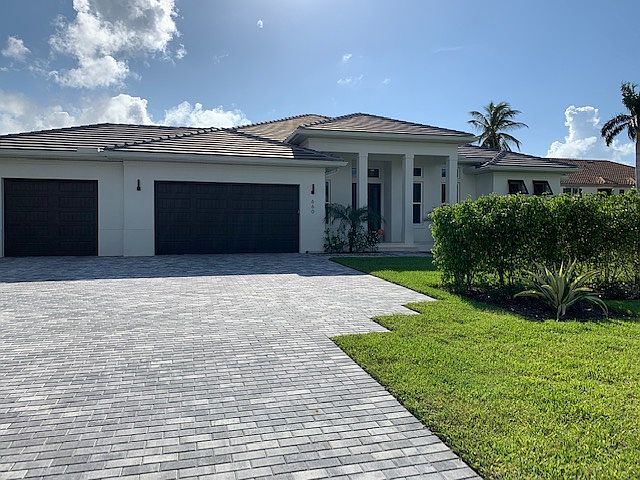 1st image of 660 Park Shore Dr