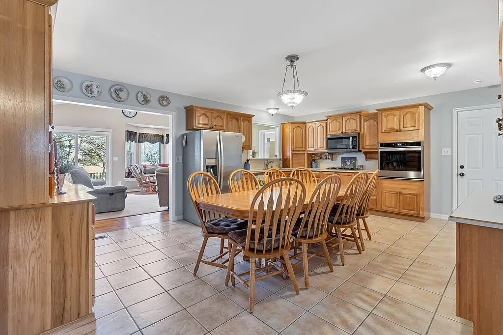 10 Apple Tree Ct - 1 — Photo 3