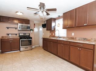 15 Dale St, Pawtucket, RI 02860