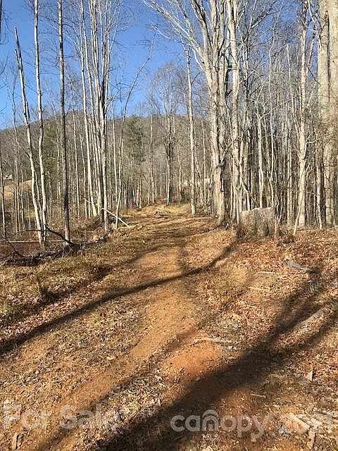 1st image of 820 Green Mountain Dr