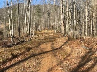 820 Green Mountain Dr, Burnsville, NC 28714