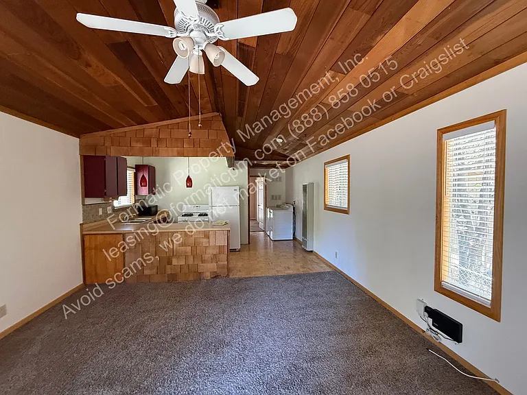 798 Riverside Ave — Photo 2