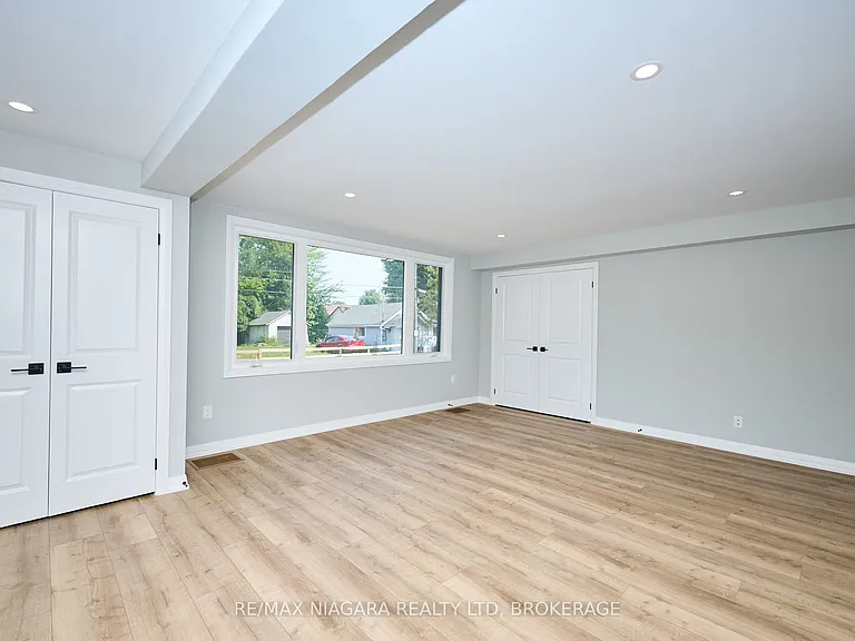 19 Maccabee Ave #LOWER — Photo 7