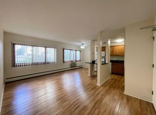 1415 5th St SE APT 10, Minneapolis, MN 55414
