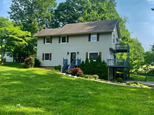 13421 Stone Dr, Bristol, VA 24202