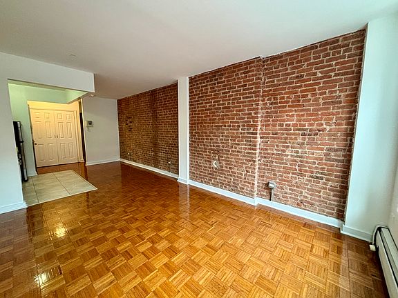 2nd image of 172 E 106th St APT 2f