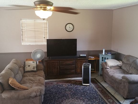 4th image of 16326 Cadwell St