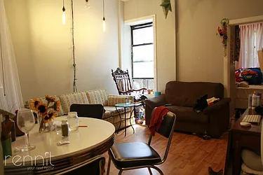 Rented by Rennit Inc.