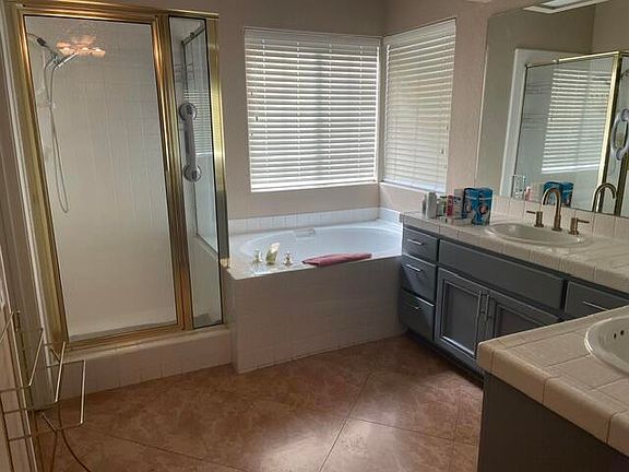 5th image of 40605 Posada Ct