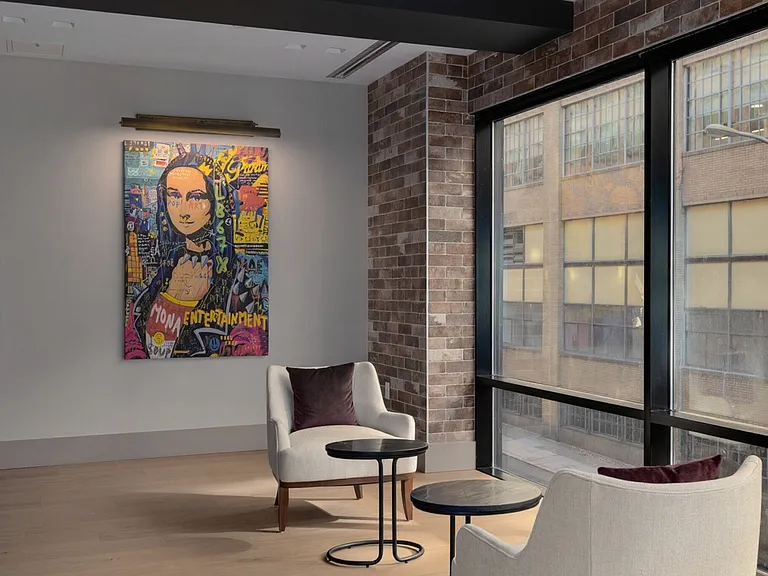 Building's Lounge