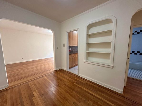 10319 68th Rd APT 1F
