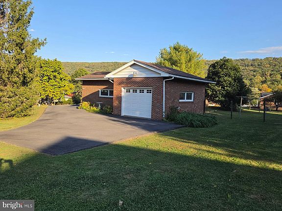 3rd image of 112 Long Dr