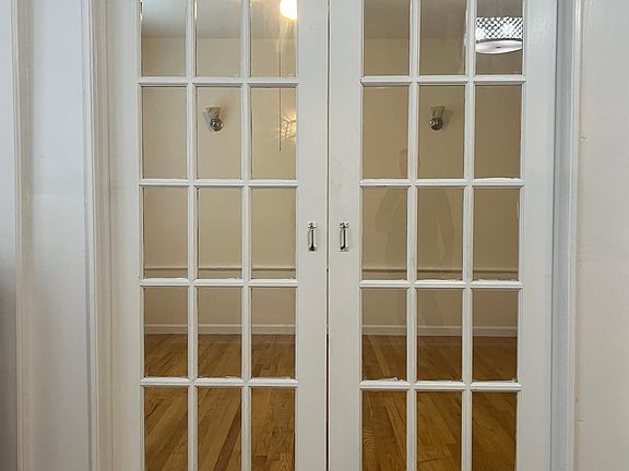 2nd image of 50 Lenox Ave APT 104