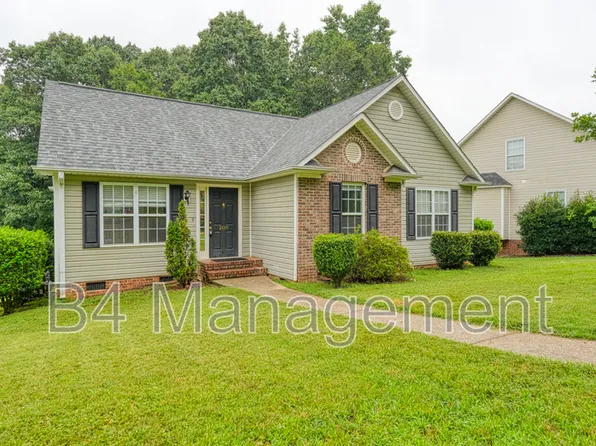 208 Cotton Creek Dr, Spartanburg, SC 29302