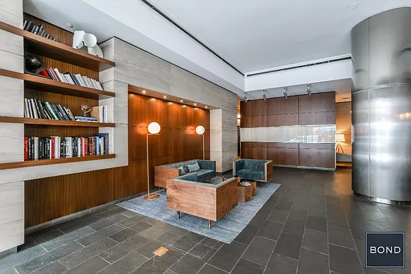 Rented by Bond New York | media 35