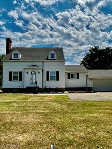 881 E 250th St, Euclid, OH, 44132