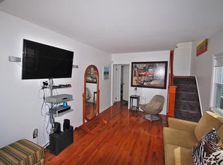 15 Ocean Blvd, Keyport, NJ 07735