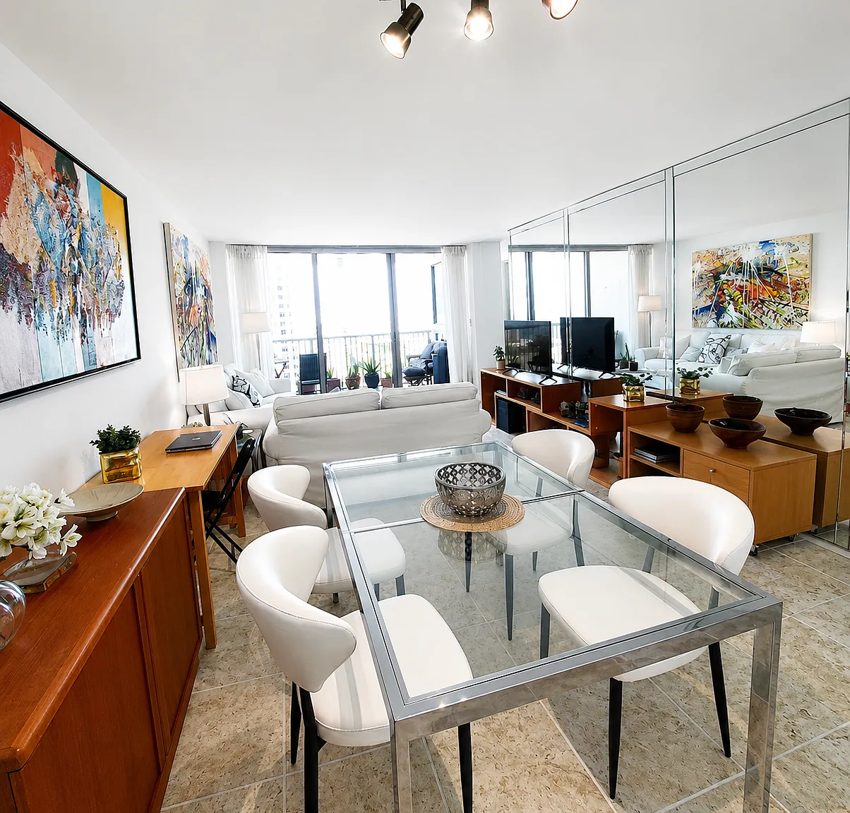 2 bed, 1122 sqft, $4,500 — Photo 1