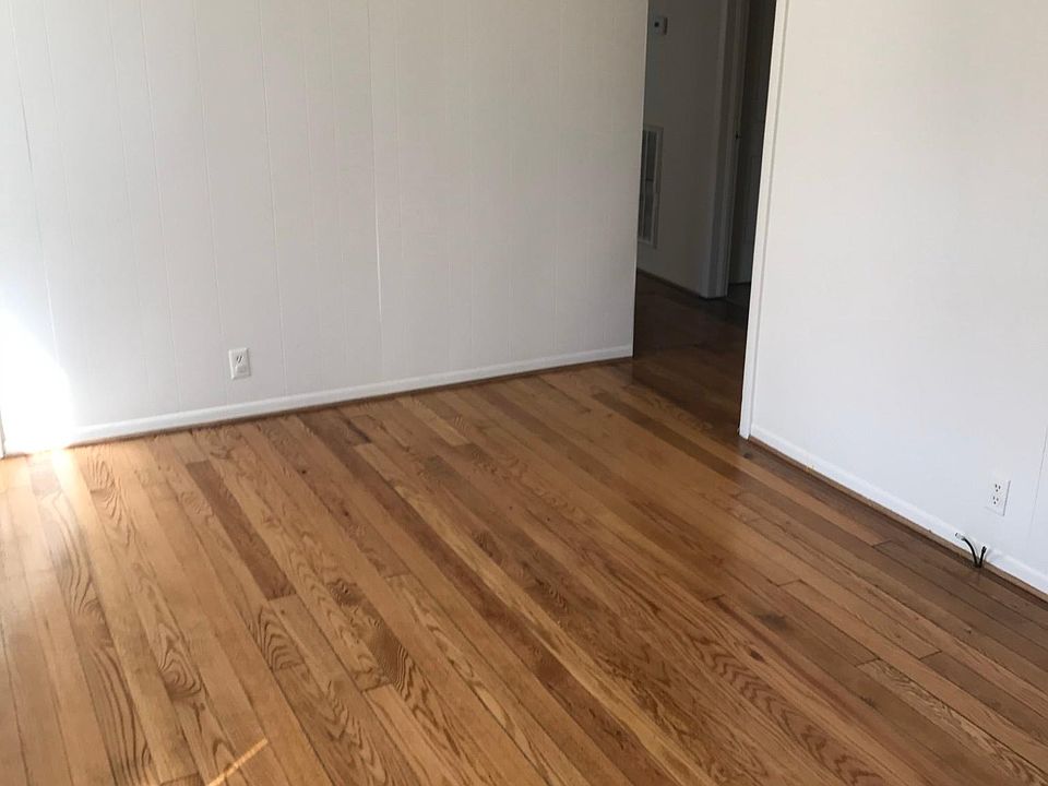 2nd image of 35 Pickett Ct